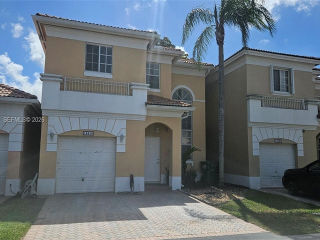  3 BR,  2.50 BTH &nbsp; style home in Miami