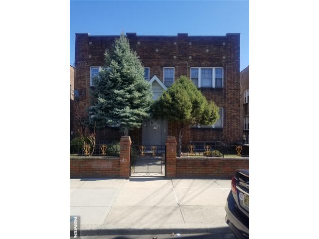 1 BR,  1.00 BTH &nbsp; style home in North Arlington
