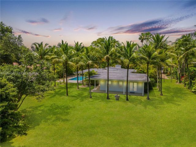  4 BR,  4.00 BTH &nbsp; style home in Coral Gables