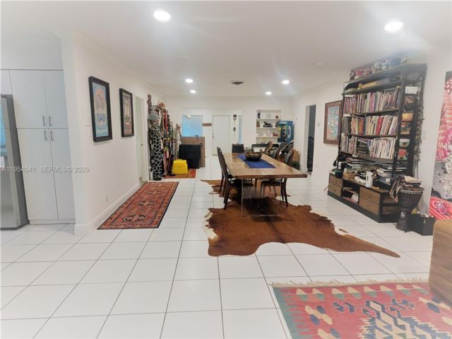  5 BR,  4.00 BTH &nbsp;European style home in Dania Beach