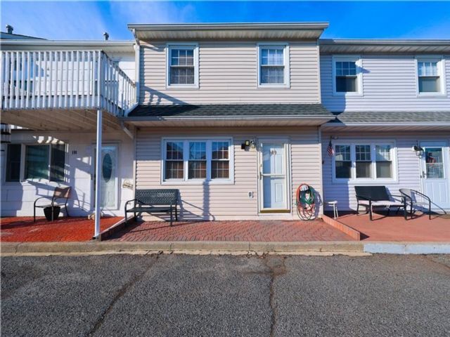  3 BR,  1.00 BTH &nbsp;Single family style home in Arrochar