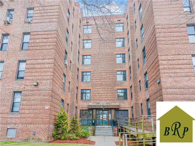  1 BR,  1.00 BTH &nbsp;Co-op style home in Sheepshead Bay