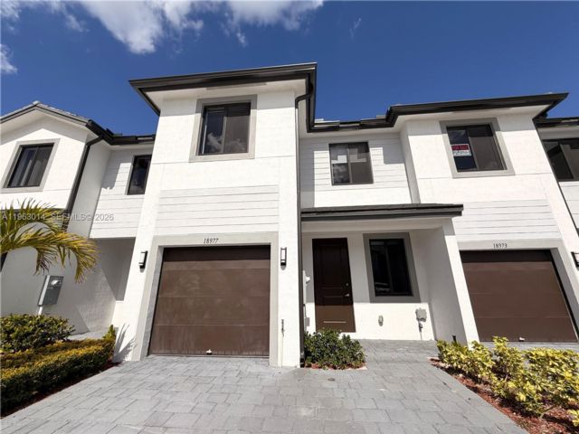  4 BR,  2.50 BTH &nbsp;Townhouse style home in Homestead