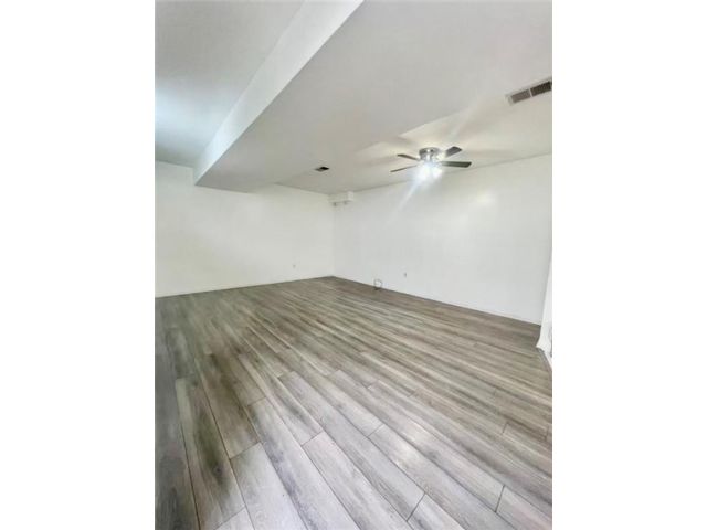 Studio,  1.00 BTH &nbsp;Multi-family style home in Great Kill