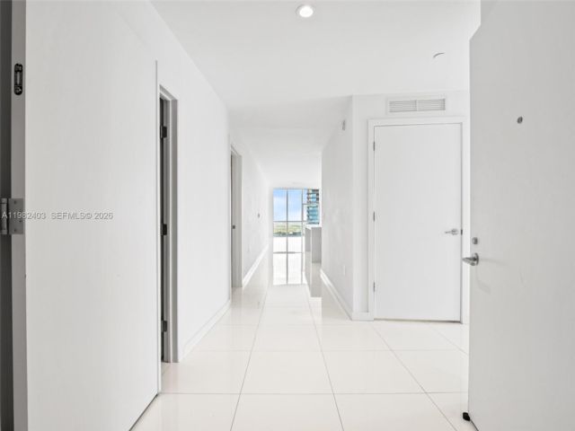 [PHOTO]