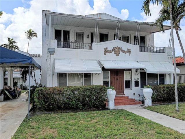  2 BR,  2.00 BTH &nbsp; style home in Miami