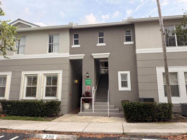  3 BR,  2.50 BTH &nbsp; style home in Royal Palm Beach