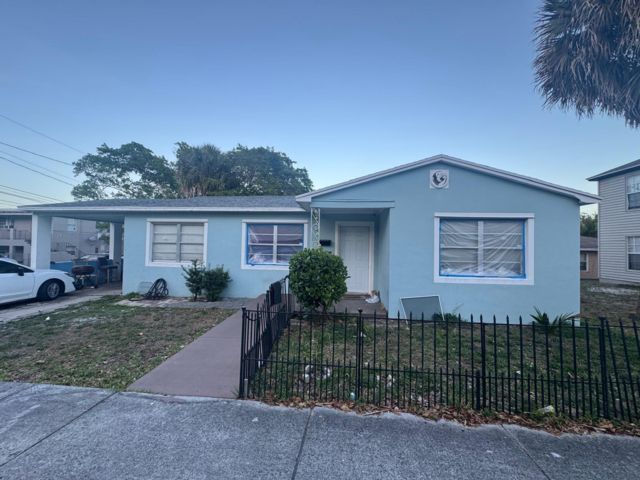  3 BR,  2.00 BTH &nbsp; style home in West Palm Beach