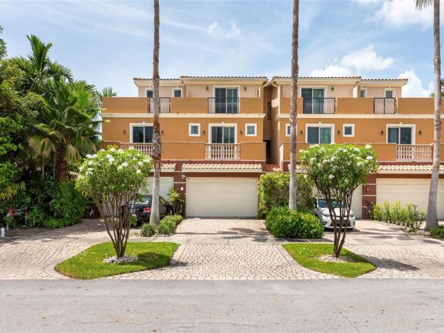  4 BR,  3.50 BTH &nbsp; style home in Fort Lauderdale
