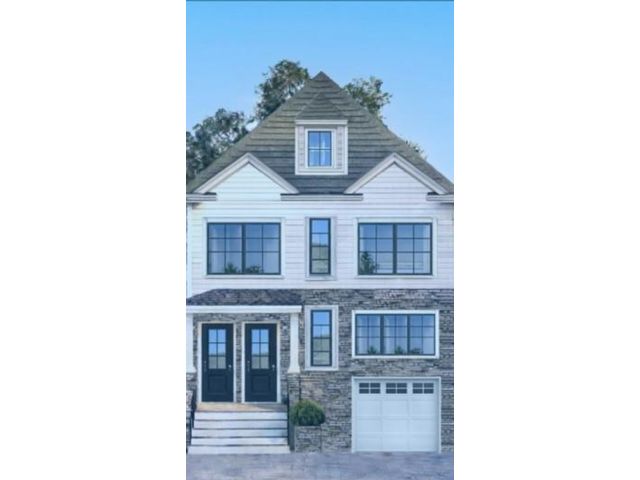 Studio,  5.00 BTH &nbsp;Multi-family style home in Dongan Hills-above Hylan