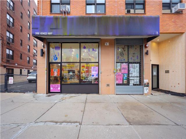 Studio,  0.00 BTH &nbsp;Commercial style home in Gravesend