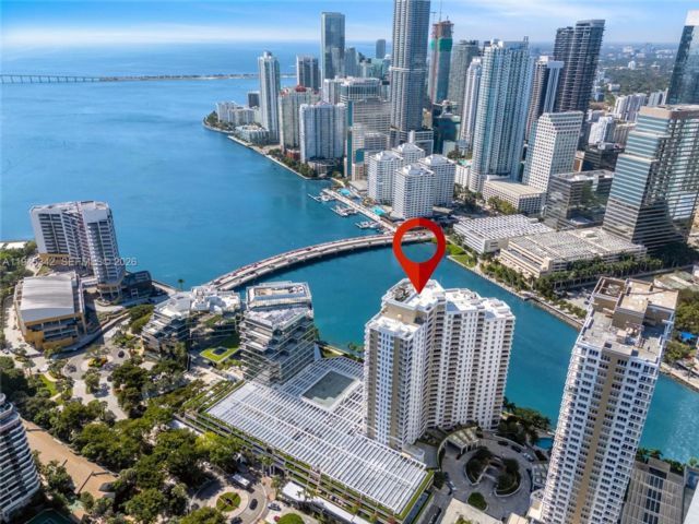  2 BR,  3.00 BTH &nbsp; style home in Miami