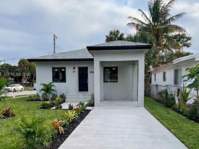  5 BR,  2.00 BTH &nbsp; style home in Fort Lauderdale