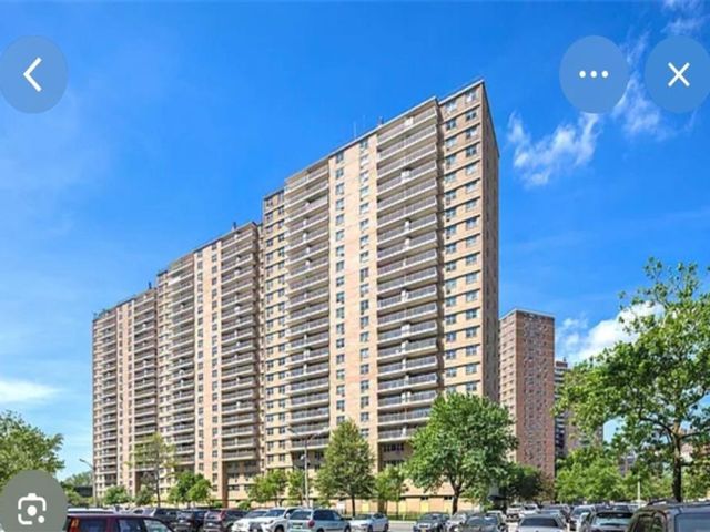  1 BR,  1.00 BTH &nbsp;Co-op style home in Brighton Beach