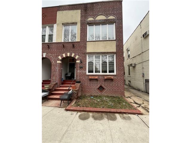 Studio,  0.00 BTH &nbsp;Multi-family style home in Marine Park