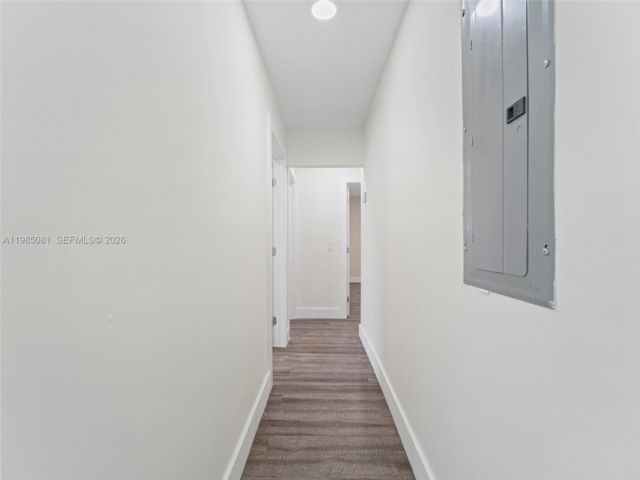 [PHOTO]