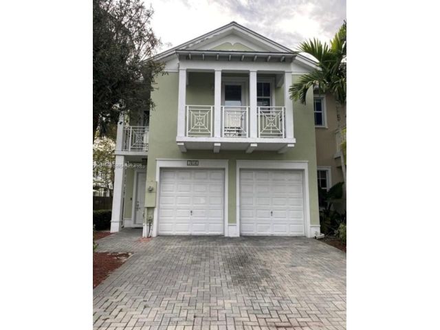  4 BR,  4.00 BTH &nbsp; style home in Medley