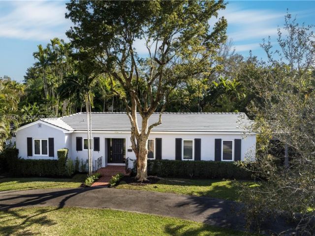  3 BR,  2.00 BTH &nbsp; style home in Coral Gables