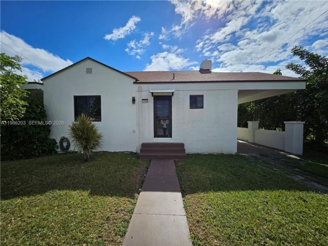  3 BR,  2.00 BTH &nbsp; style home in Miami