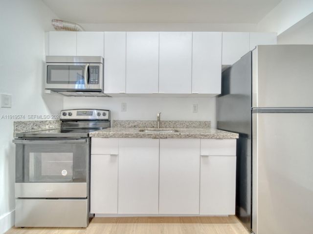  2 BR,  1.00 BTH &nbsp; style home in Miami