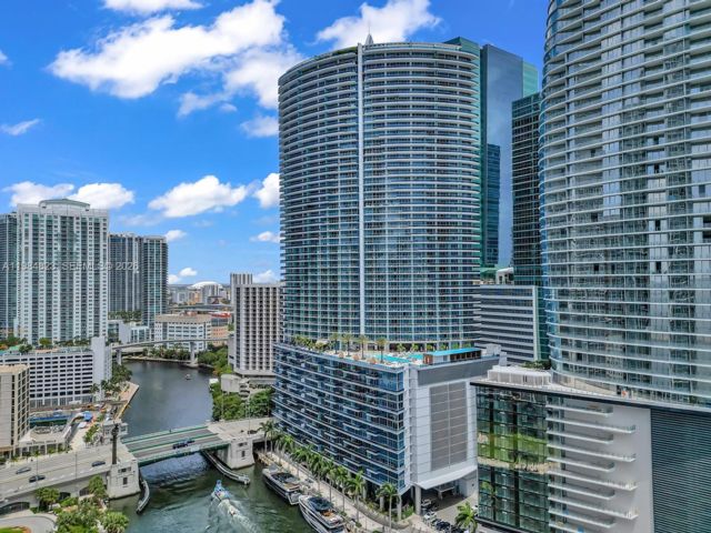  2 BR,  2.50 BTH &nbsp; style home in Miami