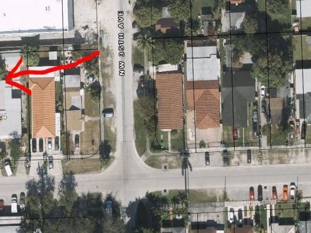  4 BR,  2.00 BTH &nbsp; style home in Miami