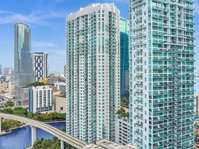  2 BR,  2.00 BTH &nbsp; style home in Miami