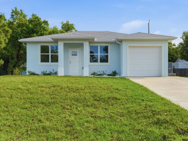  2 BR,  2.00 BTH &nbsp;Ranch style home in Punta Gorda