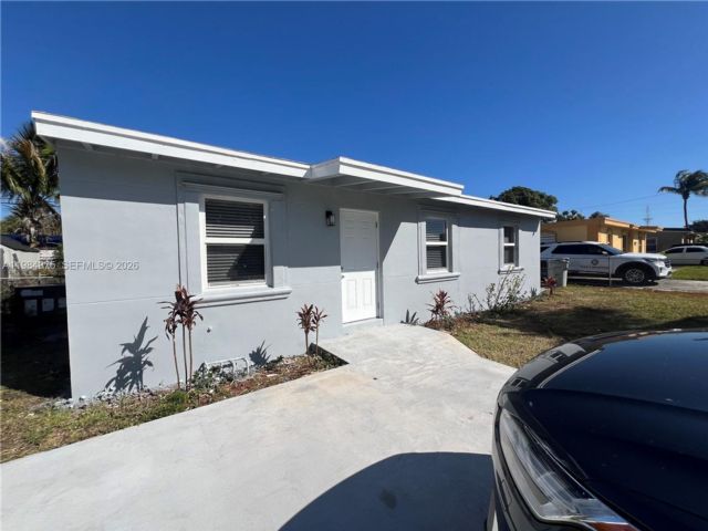 3 BR,  2.00 BTH &nbsp; style home in Pompano Beach