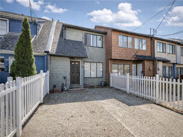  2 BR,  1.50 BTH &nbsp;Single family style home in Mariners Harbor