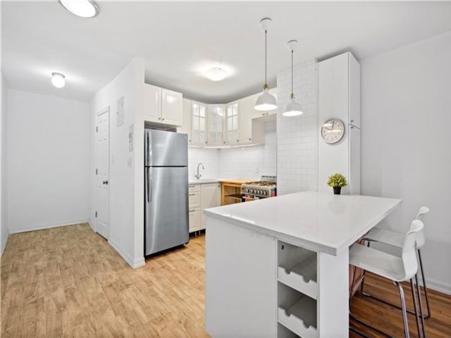  1 BR,  1.00 BTH &nbsp;Co-op style home in Sheepshead Bay