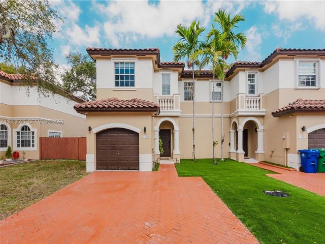  4 BR,  2.50 BTH &nbsp; style home in Miramar
