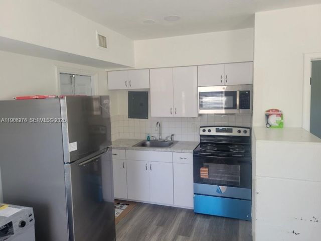  1 BR,  1.00 BTH &nbsp; style home in El Portal