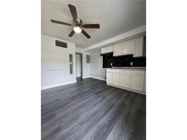  1 BR,  1.00 BTH &nbsp; style home in El Portal