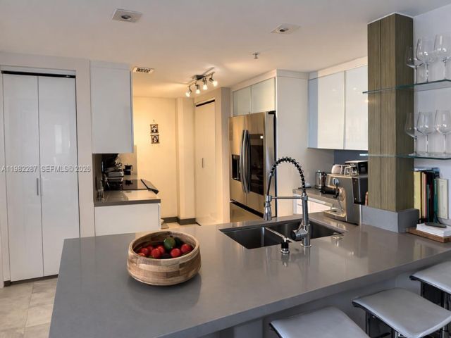  2 BR,  2.00 BTH &nbsp; style home in Miami