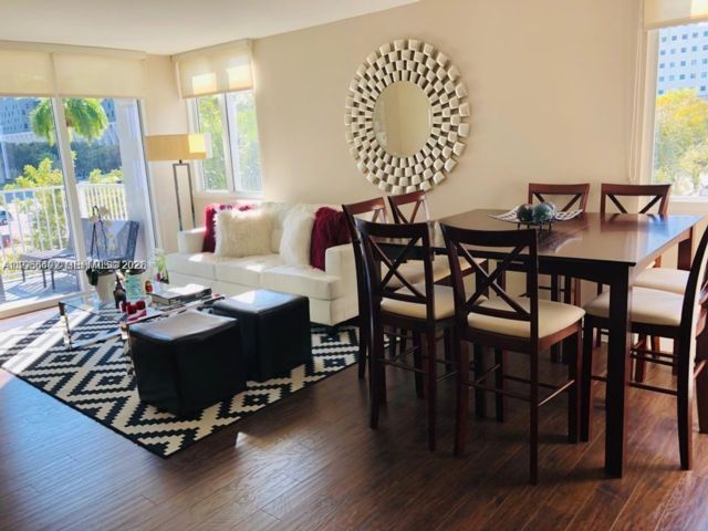  2 BR,  2.00 BTH &nbsp; style home in Miami