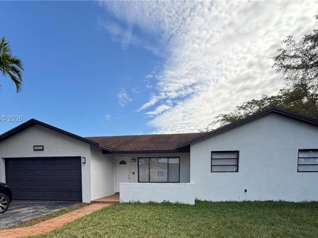  4 BR,  2.00 BTH &nbsp; style home in Crossings