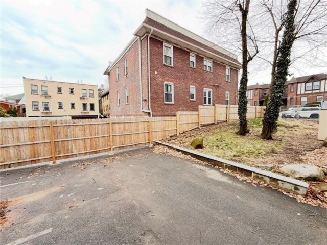 Lot <b>Size:</b>  &nbsp;Land style home in West Brighton