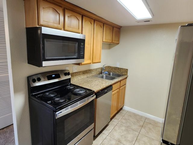  2 BR,  1.00 BTH &nbsp;Condo style home in Salt Lake City