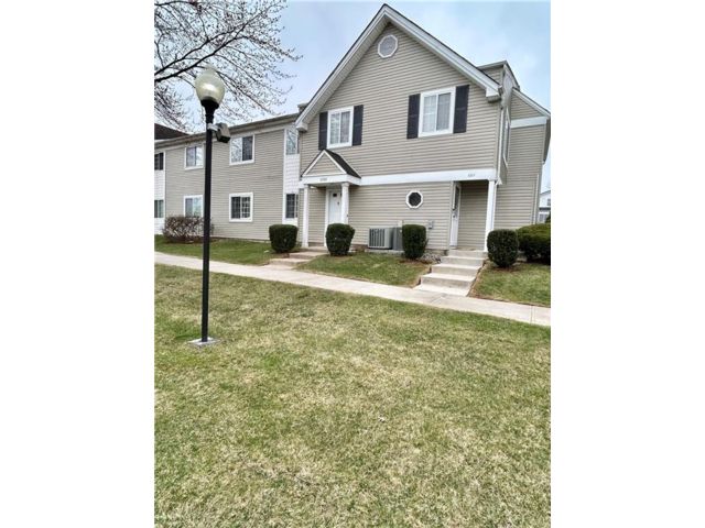  2 BR,  1.00 BTH &nbsp;Condominium style home in Rossville