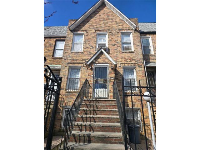 Studio,  0.00 BTH &nbsp;Multi-family style home in East Flatbush