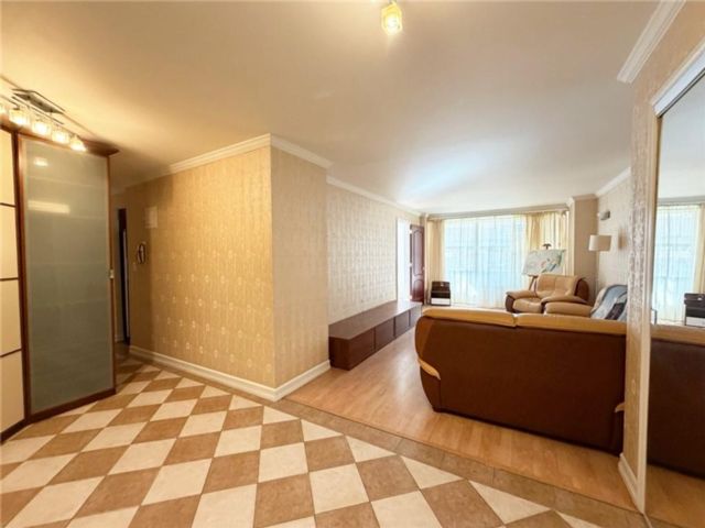  2 BR,  1.00 BTH &nbsp;Co-op style home in Brighton Beach