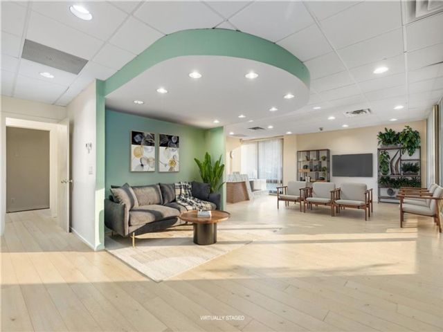 Studio,  0.00 BTH &nbsp;Commercial style home in Mount Kisco