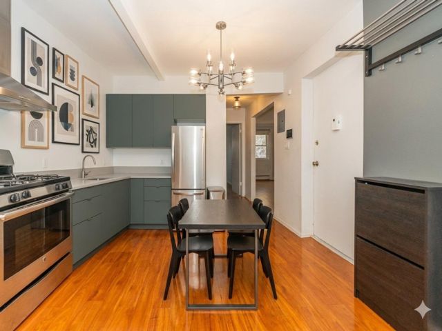  1 BR,  1.00 BTH &nbsp;Condo style home in Brighton Beach