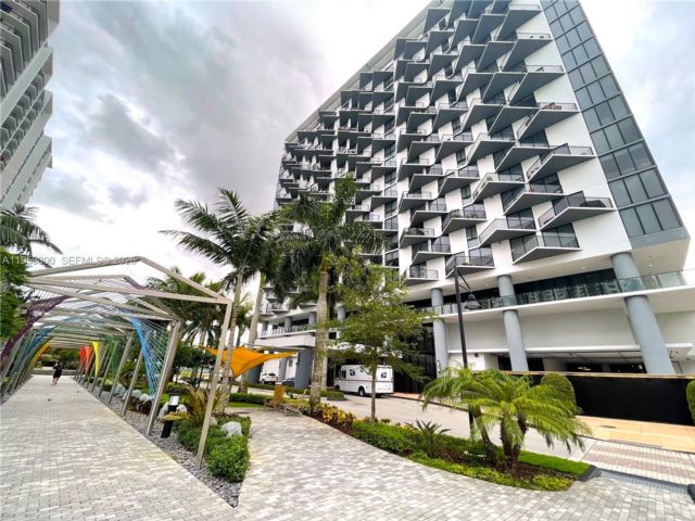  2 BR,  2.00 BTH &nbsp;Condo style home in Medley