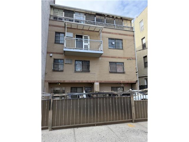 [Dyker Heights Real Estate, listing number 3334688]