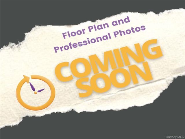  4 BR,  2.00 BTH &nbsp;Cape style home in Massapequa Park