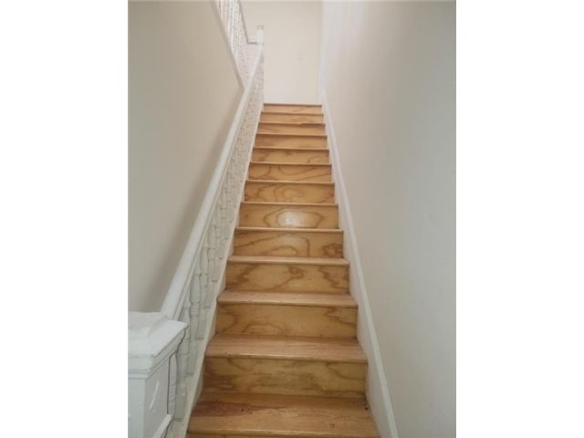  4 BR,  1.00 BTH &nbsp;Multi-family style home in East New York