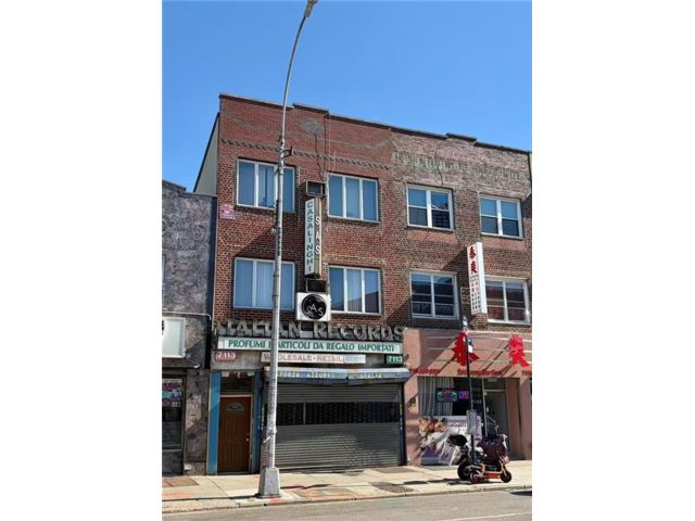 Studio,  0.00 BTH &nbsp;Mixed use style home in Bensonhurst