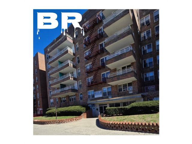  1 BR,  1.00 BTH &nbsp;Co-op style home in Brighton Beach